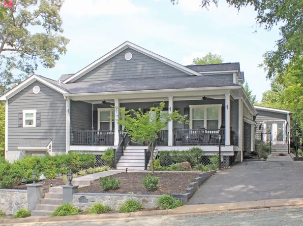 7 Rockbrook Dr, Charlottesville, VA 22901