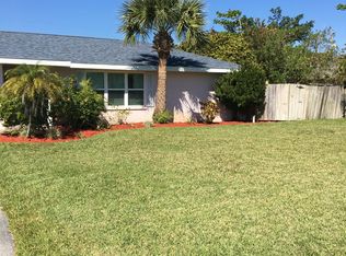 2071 5th Ct SE, Vero Beach, FL 32962