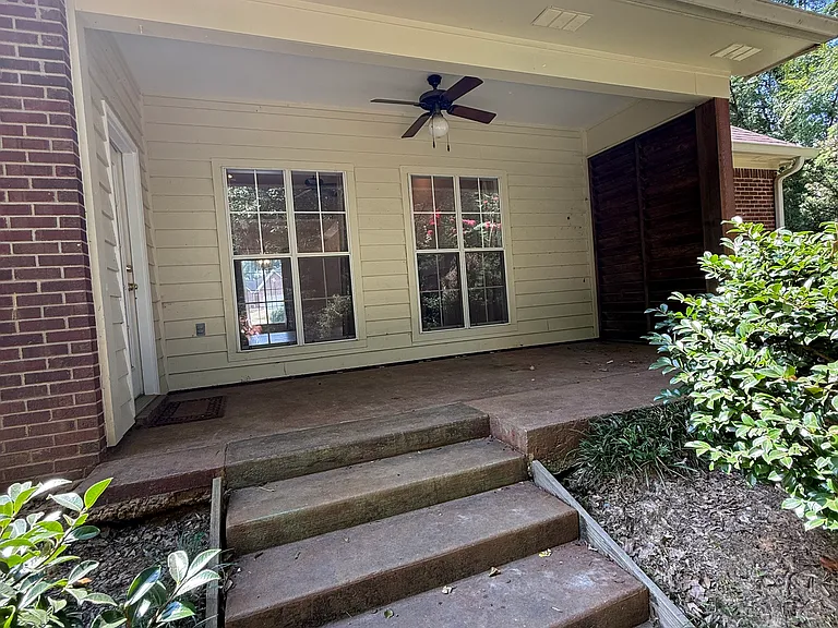 102 Avery Frst — Photo 20