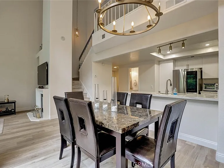 6 Nightingale Dr — Photo 10
