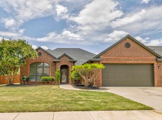 110 NE 51st St, Lawton, OK 73507