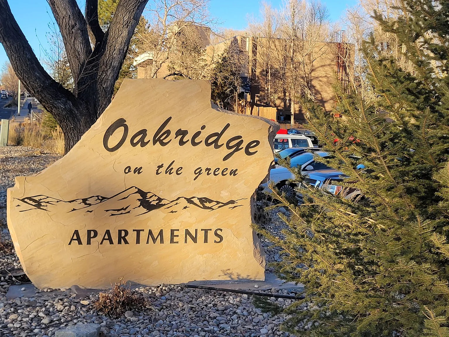 Oakridge on the Green — Photo 3