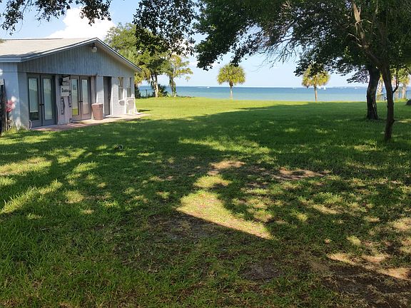 5th image of 17 Bay Dr NE