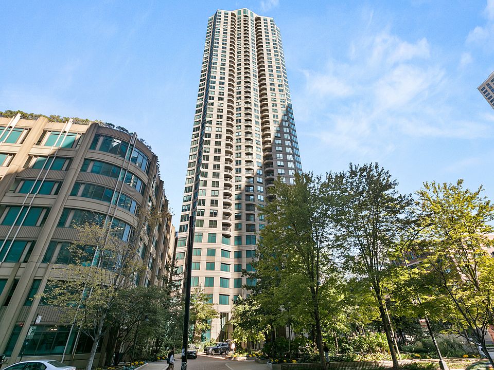 1st image of 400 N La Salle Dr APT 2302