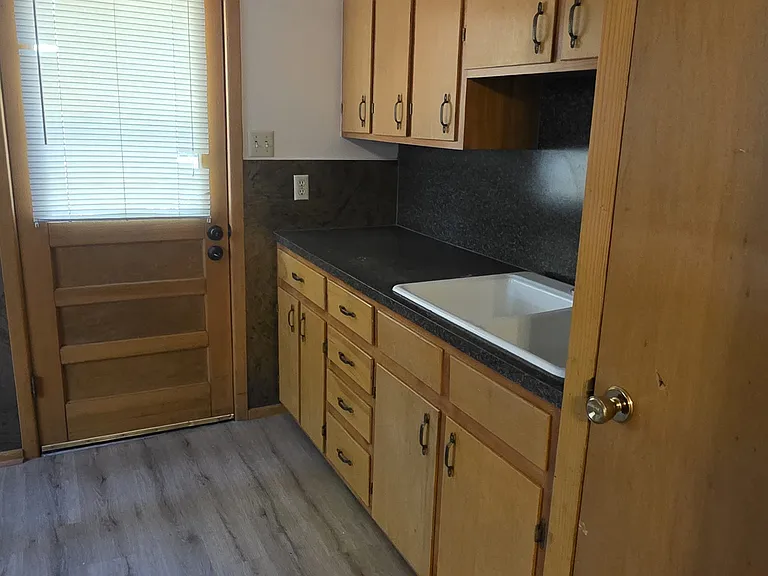 2117 Grand Ave — Photo 4