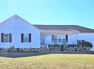 2922 Sloop Point Loop Rd, Hampstead, NC 28443
