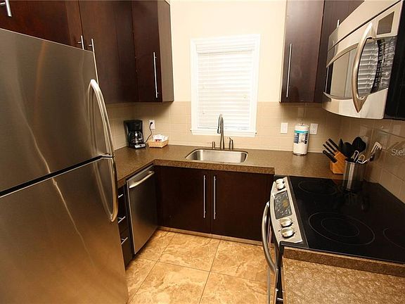 3rd image of 910 Seaside Dr #106A
