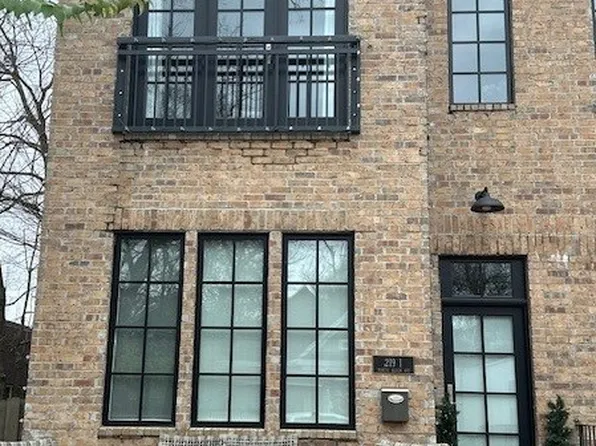 219 N Block Ave, Fayetteville, AR 72701