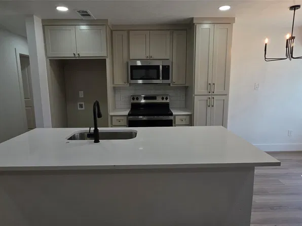 6208 Kary Lynn Dr S, Watauga, TX 76148