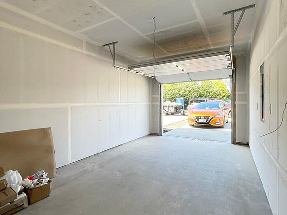 3rd image of 7602 Lakewood Dr W #A