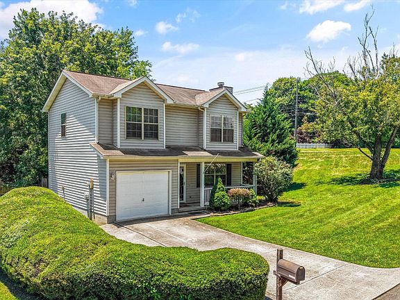 3rd image of 3701 Holgate Ln