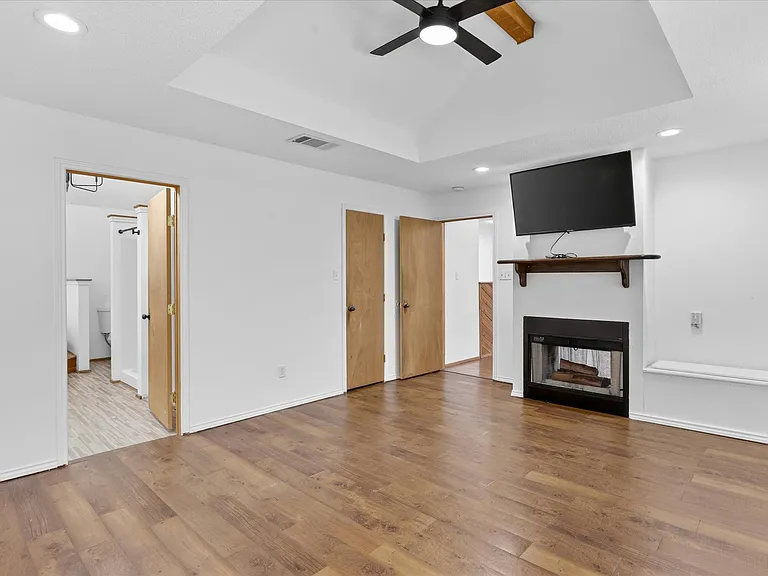 9400 Live Oak Ln — Photo 9