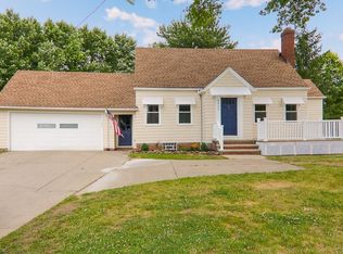 6925 Brecksville Rd, Independence, OH 44131