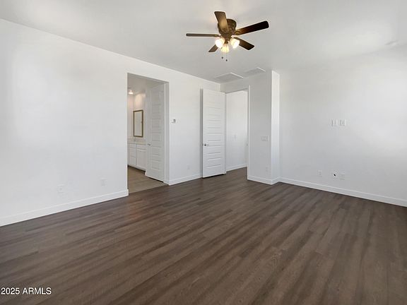 5th image of 297 W TAMARACK Drive