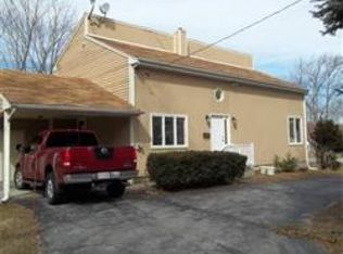 2467 County St, Somerset, MA 02726