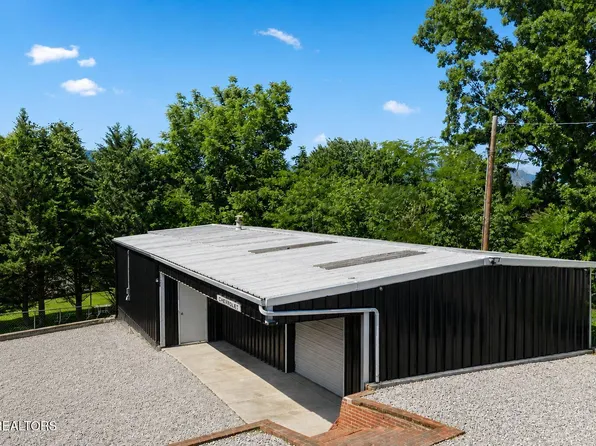 116 Blue Dr, La Follette, TN 37766