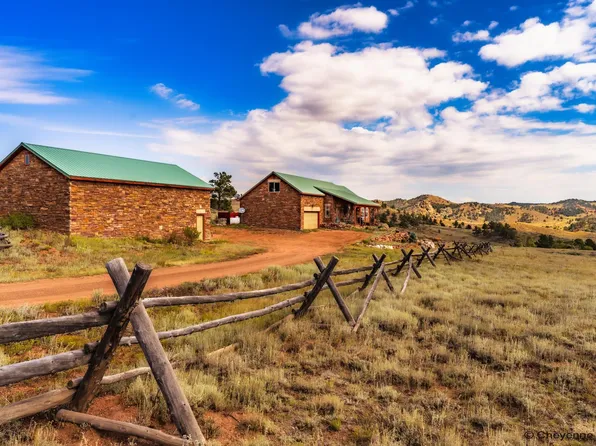 99 Old Wagon Rd, Tie Siding, WY 82084