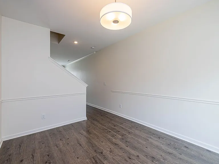 535 Calen Ln — Photo 12