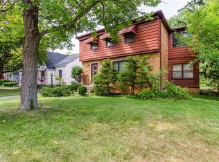 1902 Keystone Rd, Parma, OH 44134