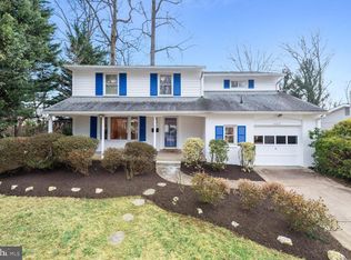 6302 Marywood Rd, Bethesda, MD 20817