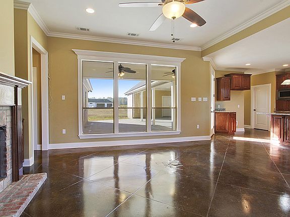 5th image of 12410 Three Lakes Dr