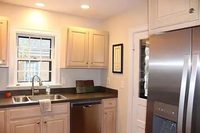 151 Shawnee Pl — Photo 8