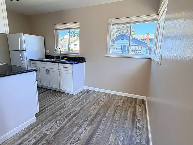 1745 Lexington Ave #1745 — Photo 11