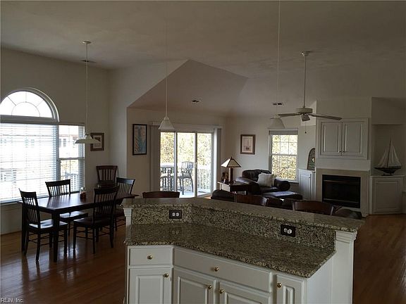 5th image of 2653 Ocean Shore Ave #B