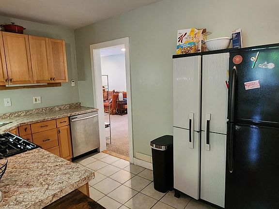 4th image of 135 Division St APT 2