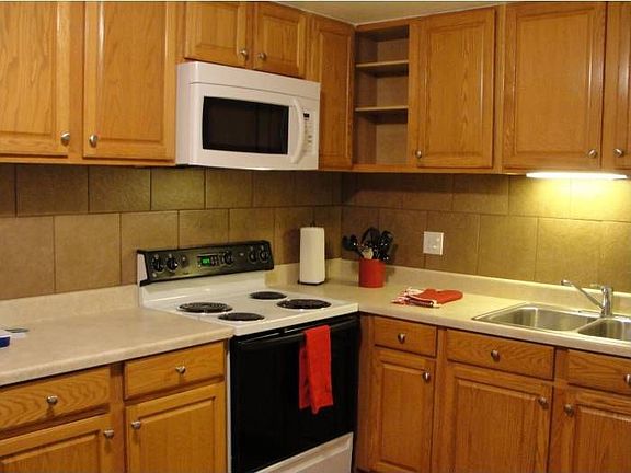 Kitchen - Updated Cabinet