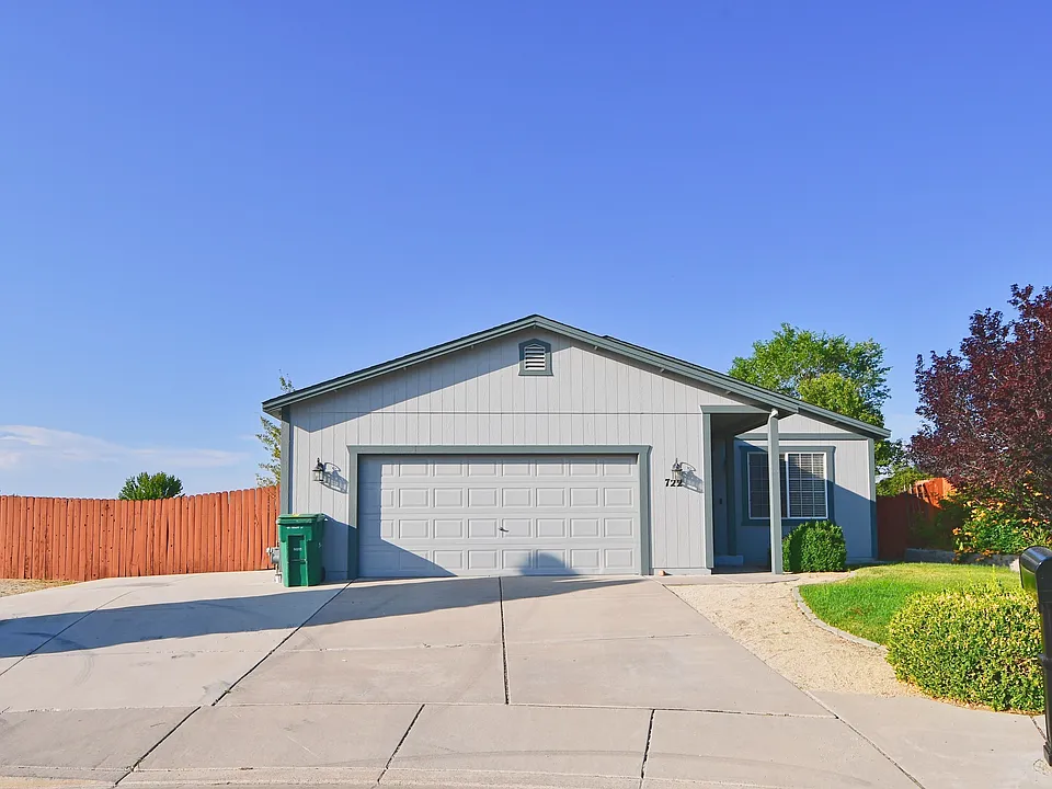 722 Strauss Ct