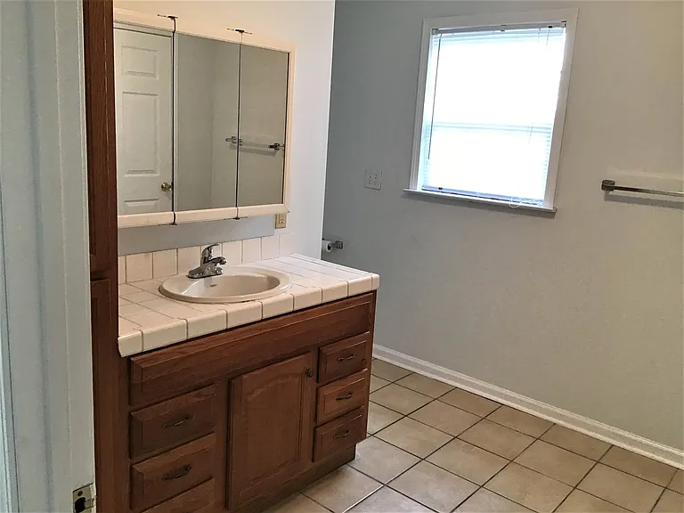3446 Lee St — Photo 11