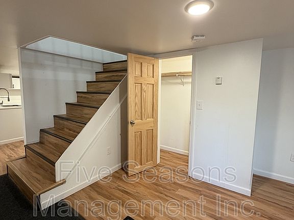 4th image of 124 N Winooski Ave