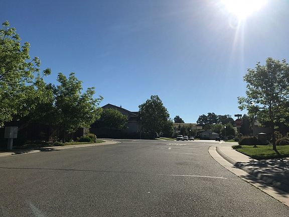 5th image of 1425 Cedar Dr