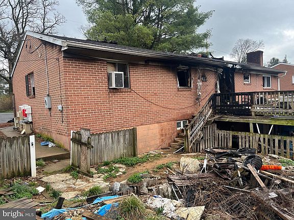2nd image of 11838 Patrick Rd
