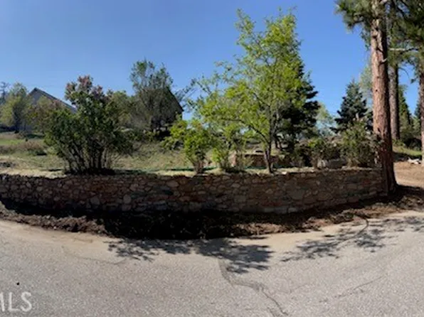 2404 Whispering Pines Dr Lot 84, Running Springs, CA 92382