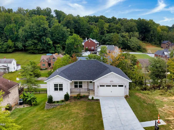 4406 Stone Wynde Dr, Louisville, KY 40272