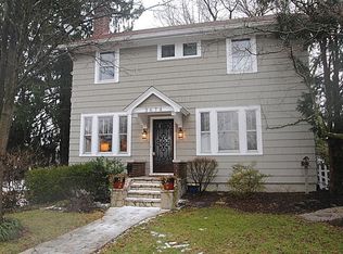 3674 Bellecrest Ave, Cincinnati, OH 45208