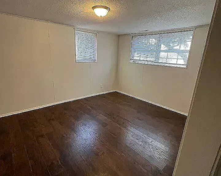616 NE Lynn St #B — Photo 14