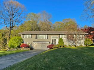 29 Beaver Rd, Lagrangeville, NY 12540