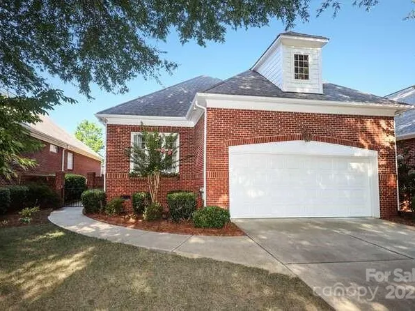 16037 Stonemont Rd, Huntersville, NC 28078