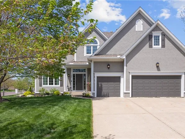 7606 W 145th Ter, Overland Park, KS 66223