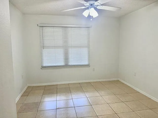 2305 N Congress Ave #11 — Photo 11
