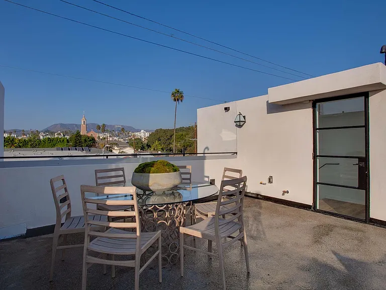 1256 N Las Palmas Ave #8 — Photo 27