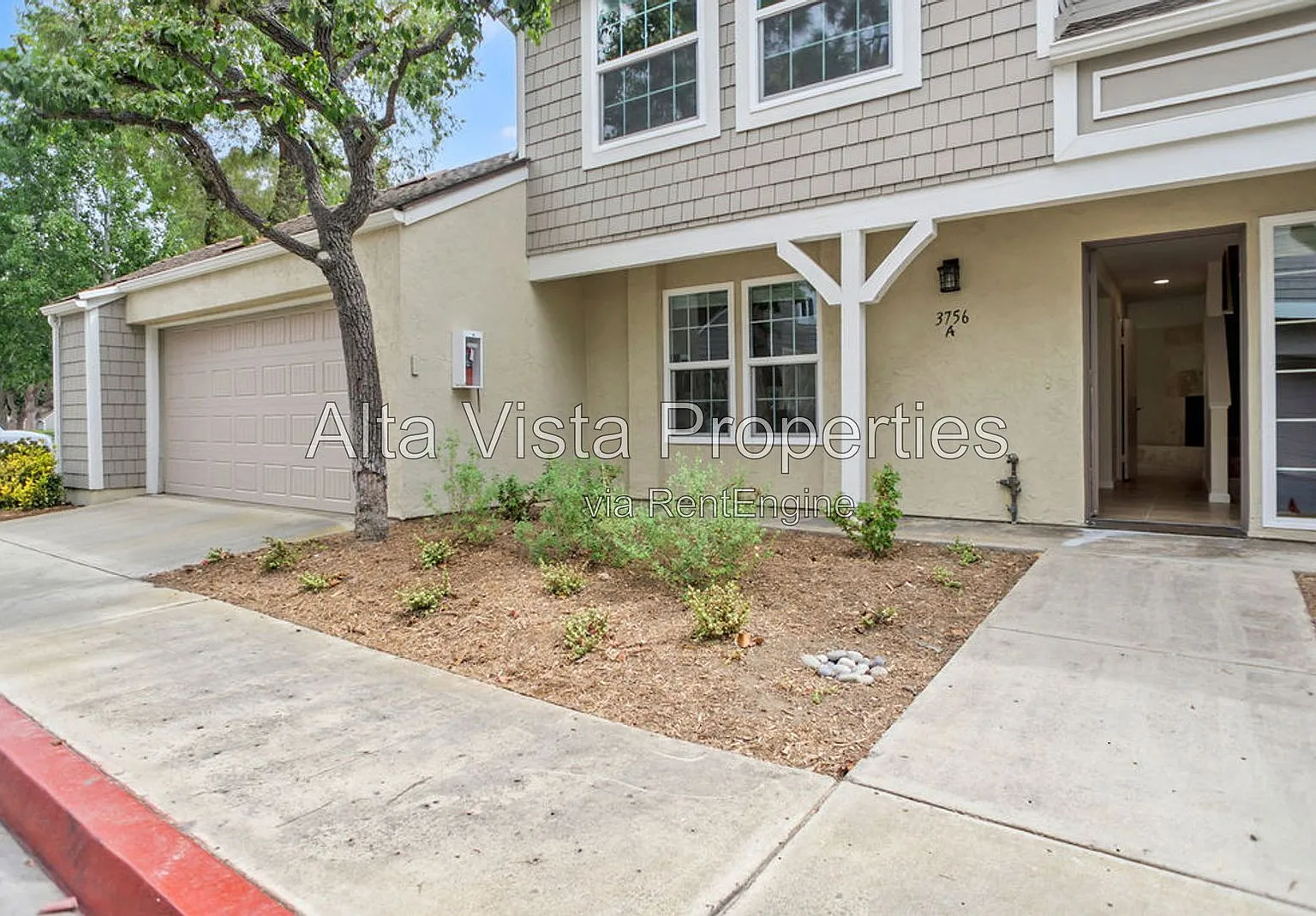 3 bed, 2.5 bath, 1480 sqft, $4,495 — Photo 2