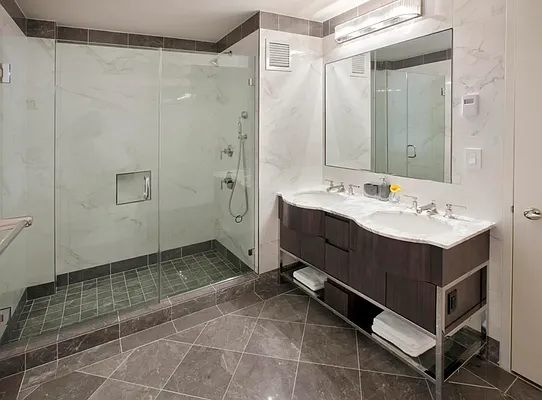 Rented by Clipper Equity | media 24