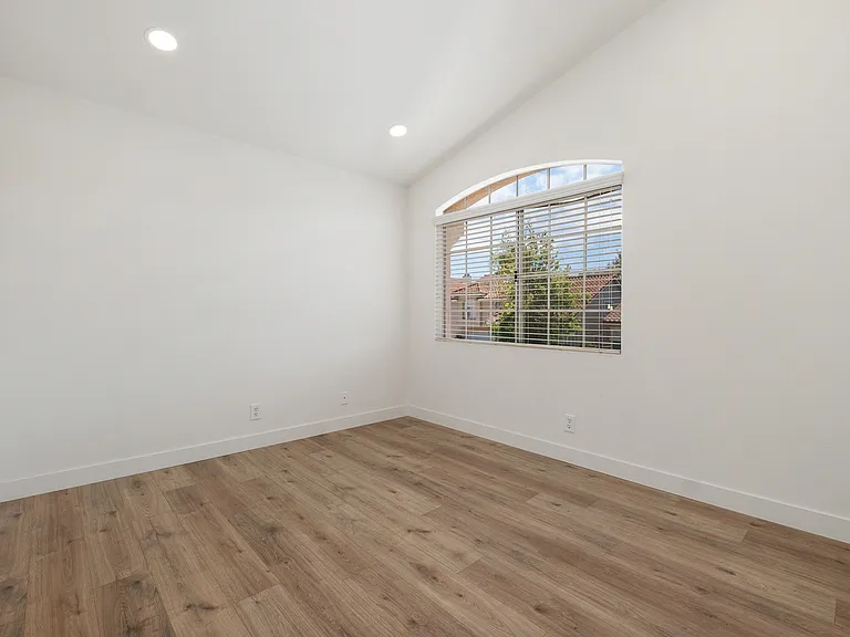 29441 Castle Rd — Photo 25