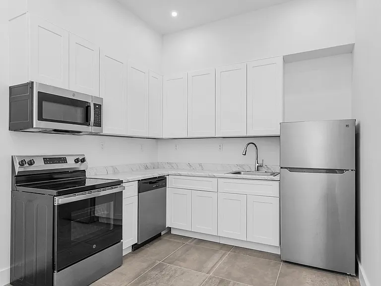 81 Willoughby St #408 — Photo 5