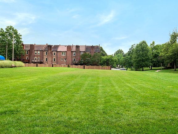4th image of 2817 Jermantown Rd APT 101