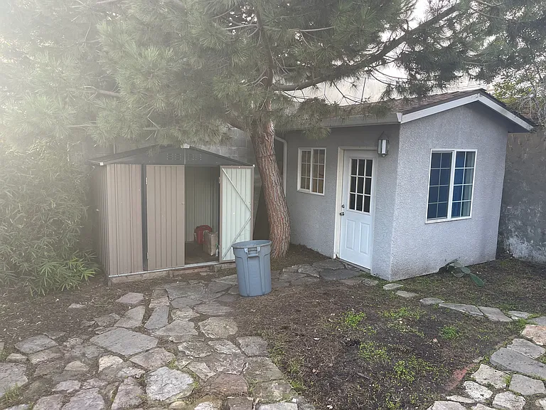 Kains Ave — Photo 13